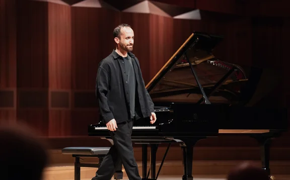 Igor Levit_c_Sören L. Schirmer_ (9).jpg